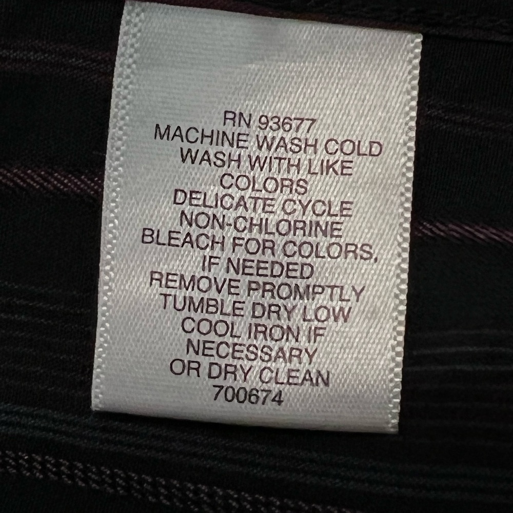 Claiborne large button down - Picture 11 of 12